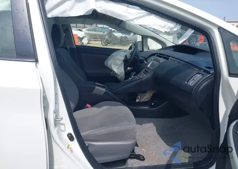 2013 Toyota Prius Plug-In z USA, uszkodzony, nr VIN JTDKN3DP1D3047013